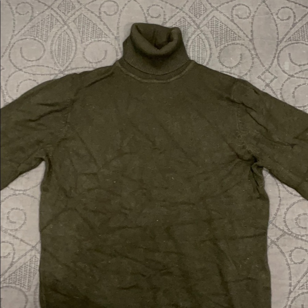 Joseph A. Black Turtle Neck sweater